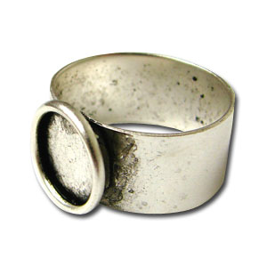 Small Antique Silver Plated Round Cabochon Ring